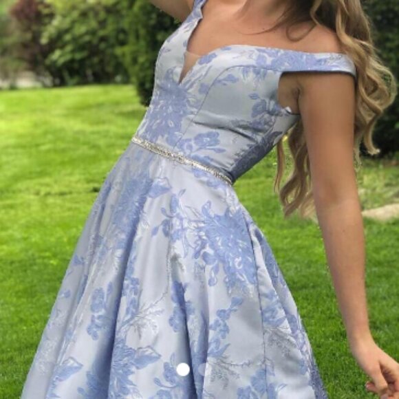 Prom Dress Tiffany Designs 16358 - Picture 3 of 8